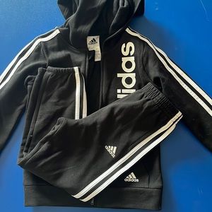 Adidas sweatsuit